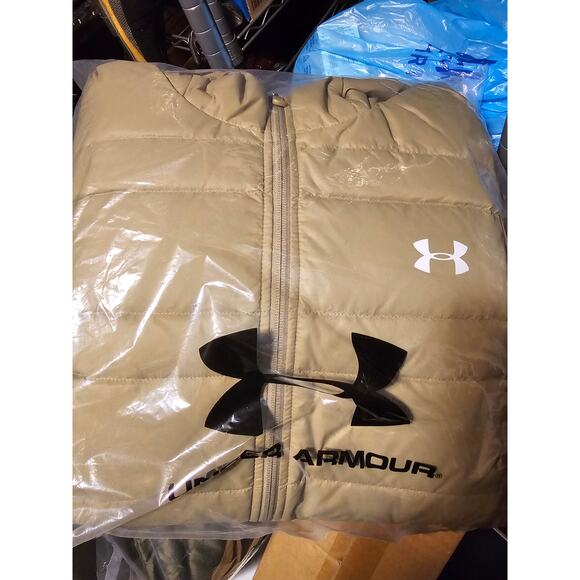 UNDER ARMOUR Down Puffer Hooded Jacket (1342738-331) Green, XXL - Picture 8 of 10